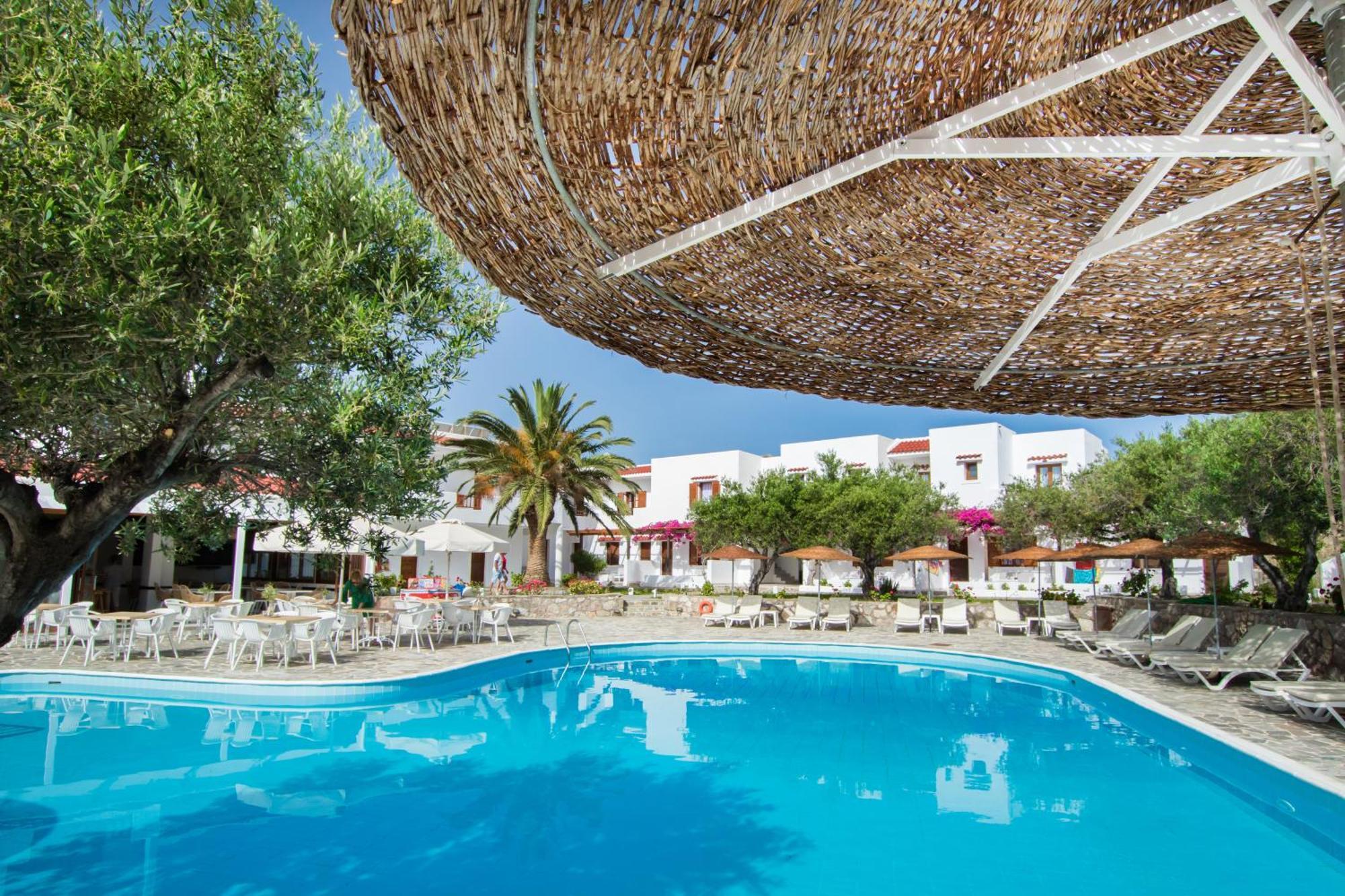 Astron Hotel Kerpe Dış mekan fotoğraf