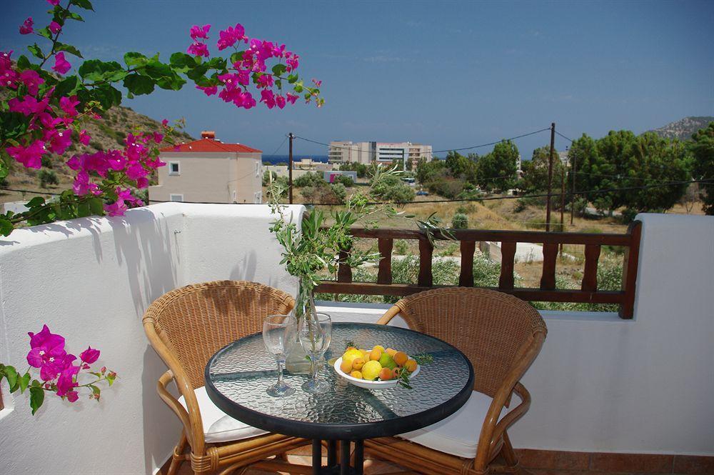 Astron Hotel Kerpe Dış mekan fotoğraf