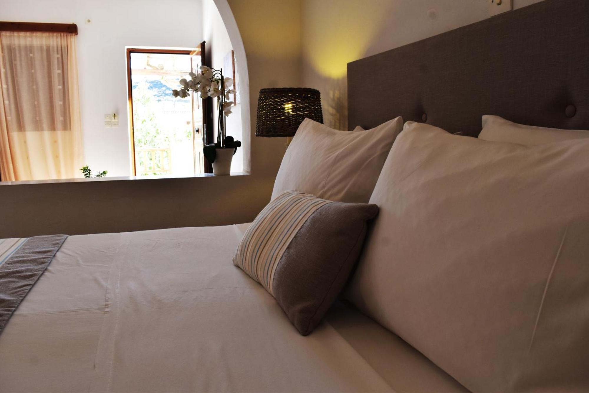 Astron Hotel Kerpe Dış mekan fotoğraf