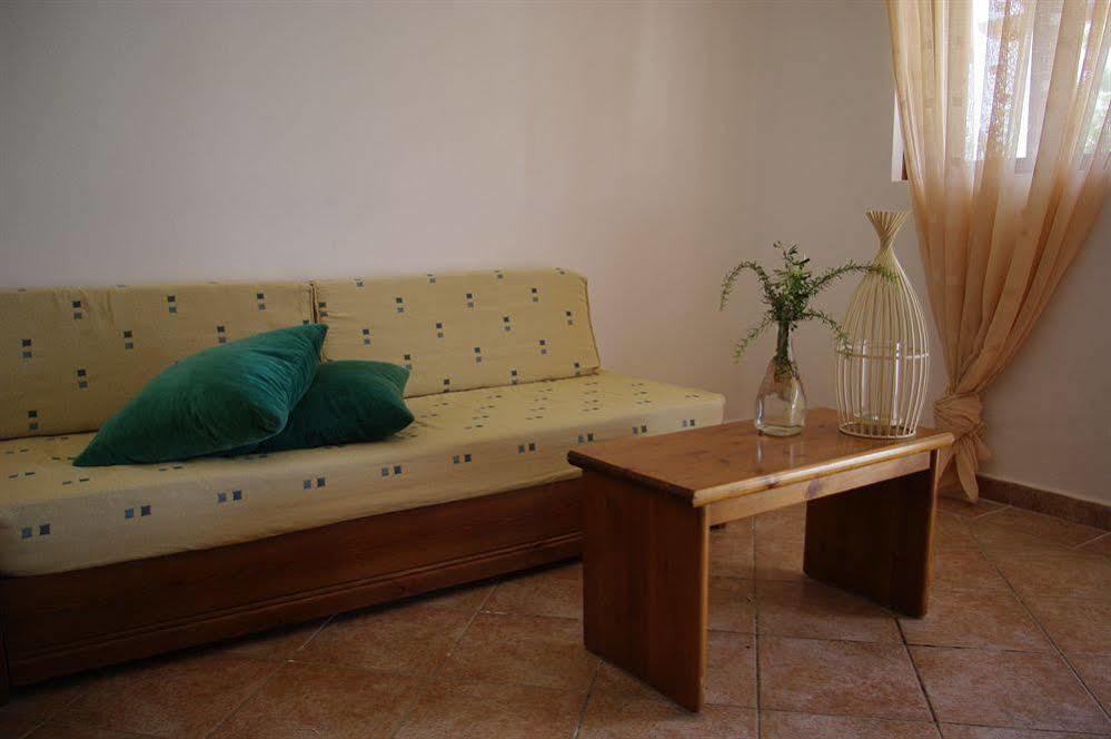 Astron Hotel Kerpe Dış mekan fotoğraf