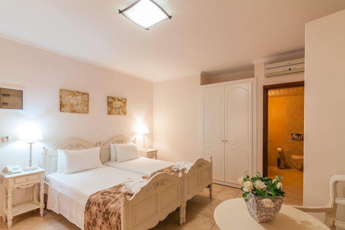 Astron Hotel Kerpe Dış mekan fotoğraf